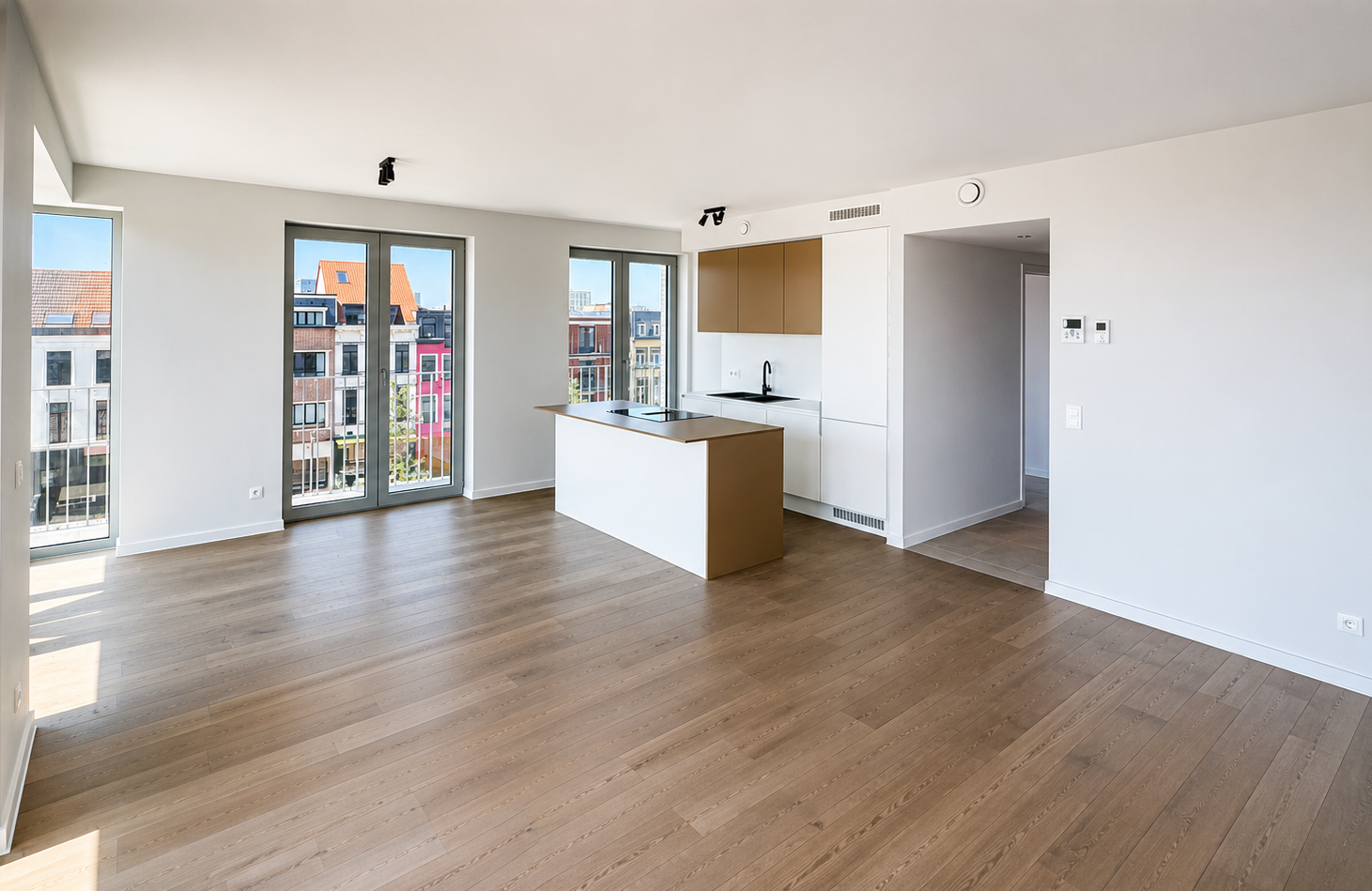 Woonkamer met open keuken – foto